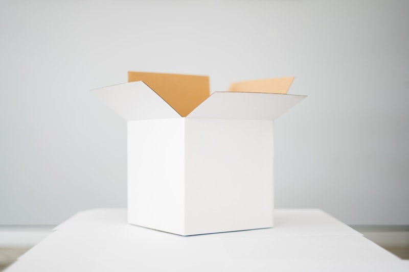 White Postal Boxes 160x110x64mm, pack of 50, wholesale postal packaging